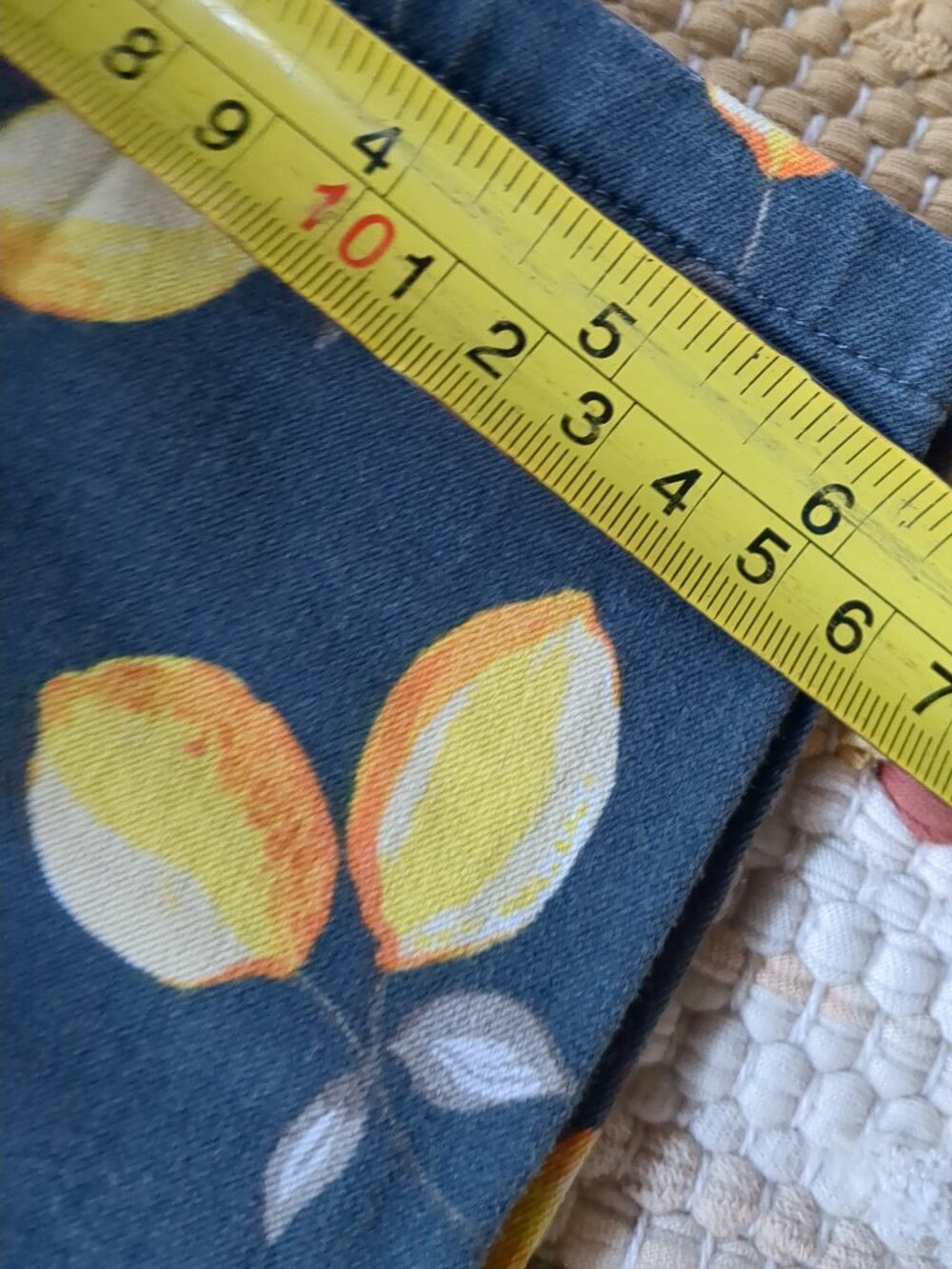 Vintage Pants with Lemon Motif - Picture 8 of 11
